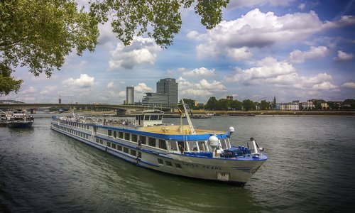 Кораблик на Рейне