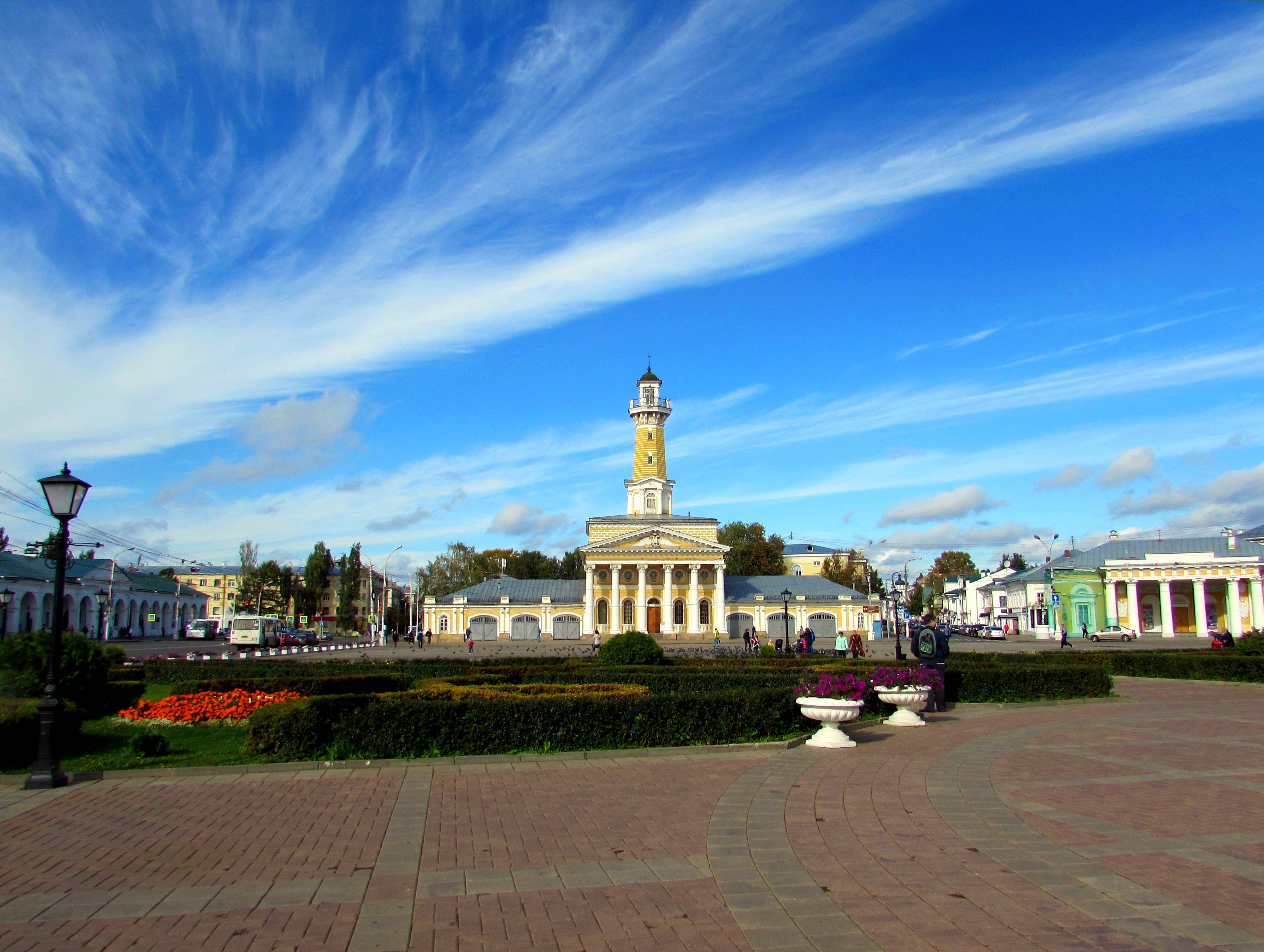 Сусанинская площадь в Костроме