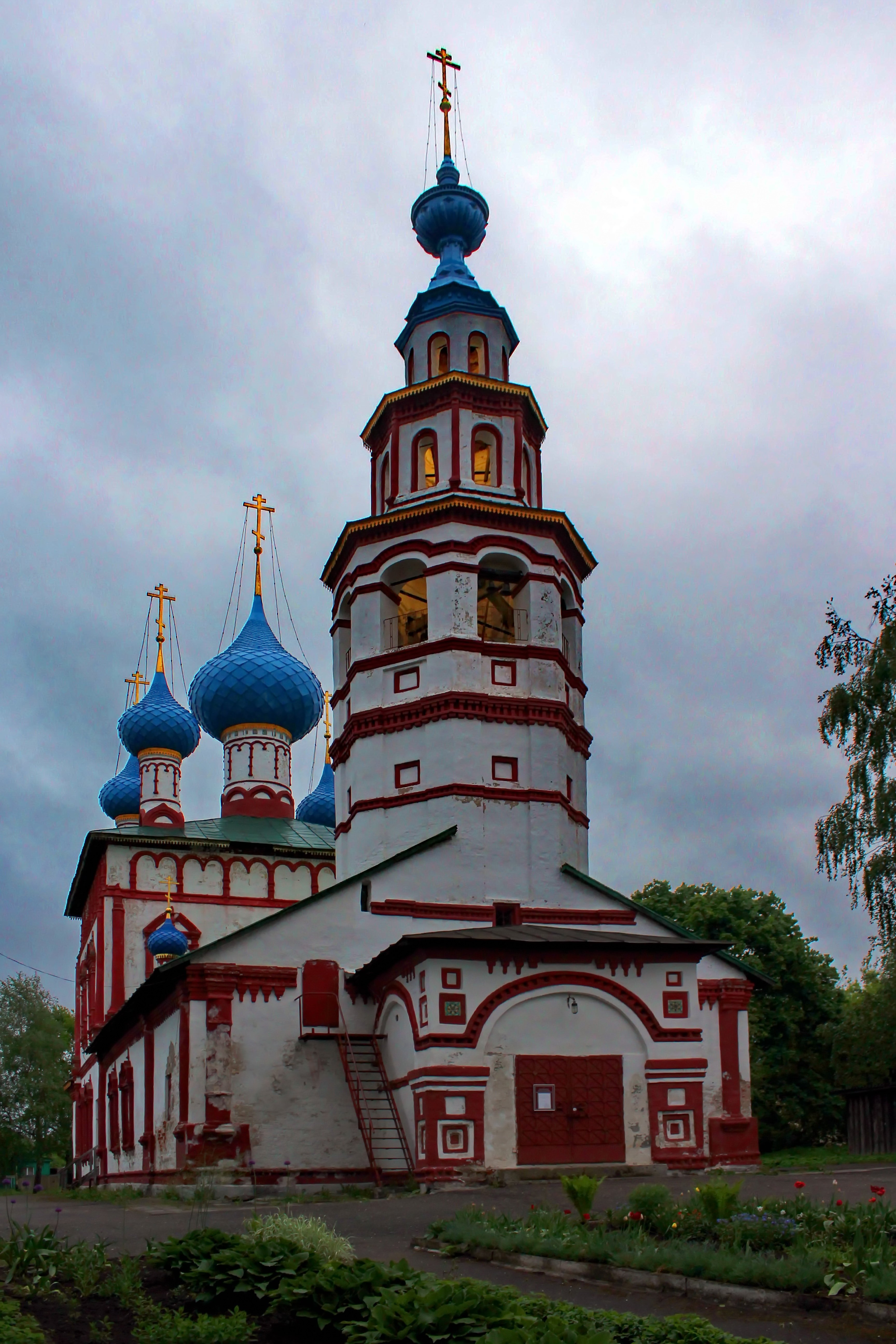 Церковь Иоанна Предтечи в Угличе