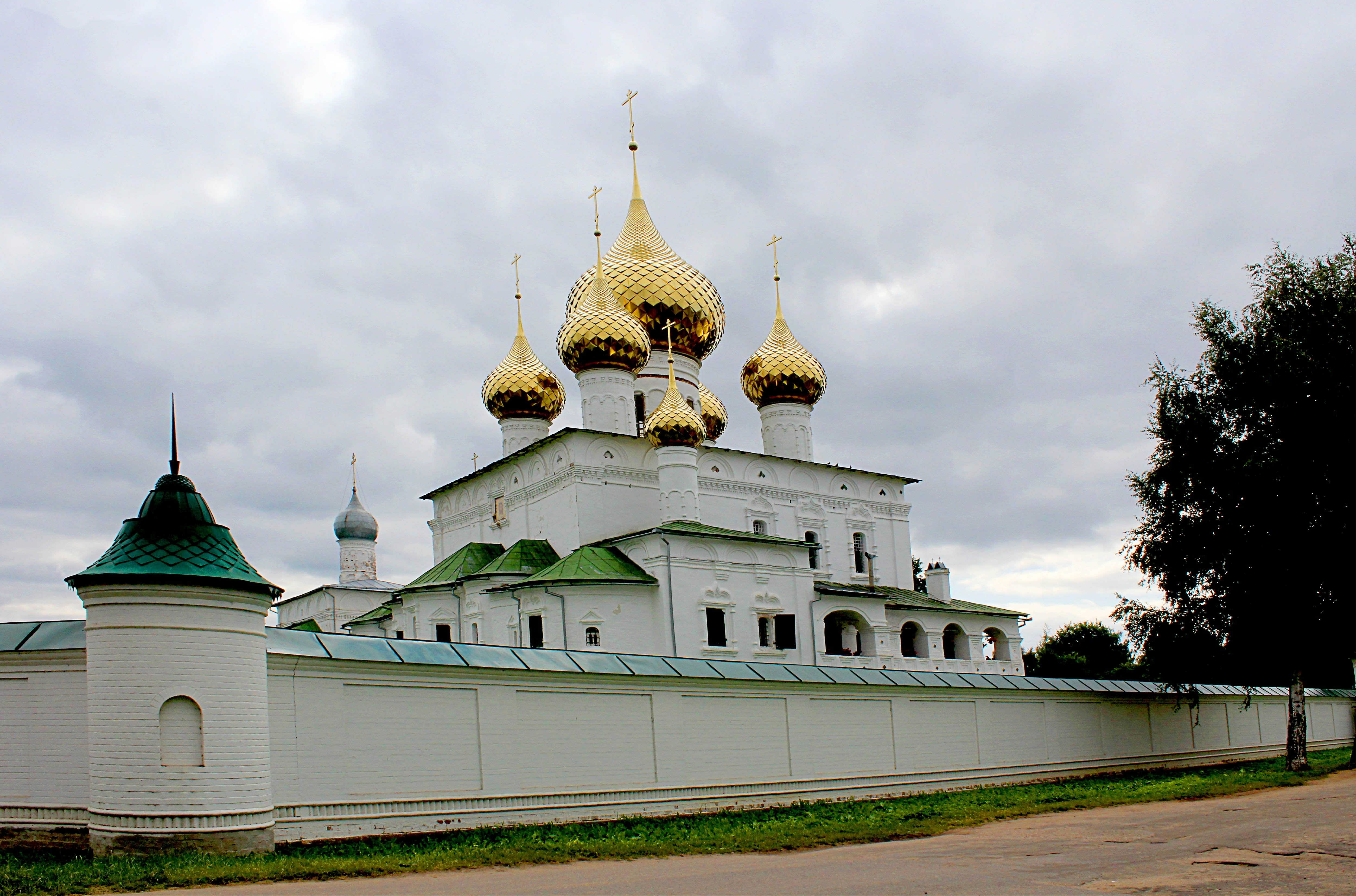 Воскресенский монастырь фото