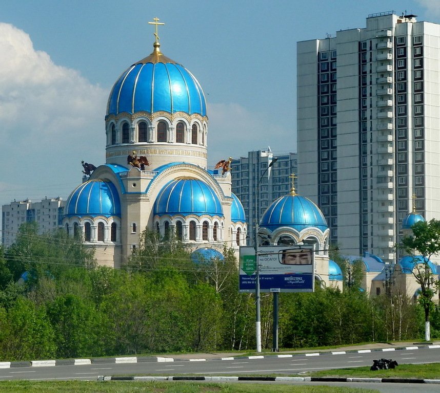 Орехово Борисово. Храм о Орехово Борисово голубой. Москва Свято-Троицкий собор Орехово-Борисово. Фото храма Живоначальной.Троицы в Орехово-Борисово.