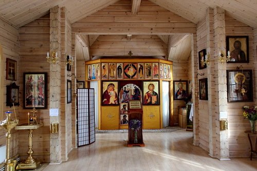 Церковь Феодора Ушакова в Новогиреево. Интерьер.