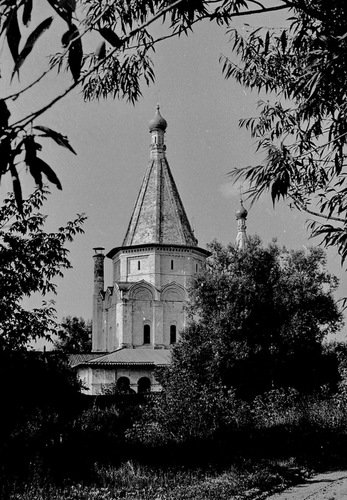 Церковь Троицы в Троицком-Голенищеве. 1978 год.