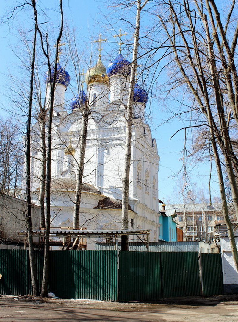 Песчанский храм в измайлово расписание. Песчанская Церковь в Измайлово. Храм Казанской Песчанской иконы Божией матери. Песчанская икона Божией матери храм в Измайлово. Храм Казанской-Песчанской иконы Божией матери в Измайлове.