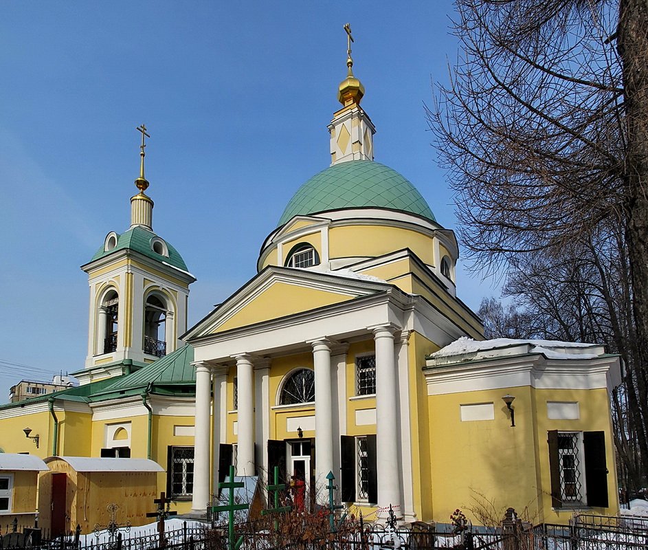 Р н ивановское. Храм Рождества Иоанна Предтечи в Ивановском. Храм Рождества Иоанна Предтечи в Новогиреево.. Церковь Рождества Иоанна Предтечи Москва. Храм в Ивановском в Москве Иоанна Предтечи.