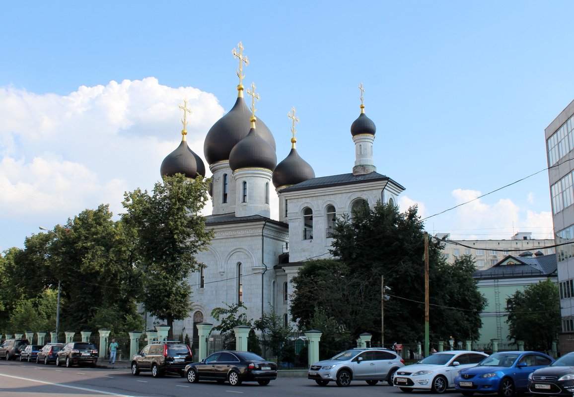 Церковь введения во храм пресвятой богородицы москва. Храм на Рязанке. Церковь введения Пресвятой Богородицы во храм на Рязанке. Введенская Церковь Москва Рязанский. Введенская Церковь Москва Окская.