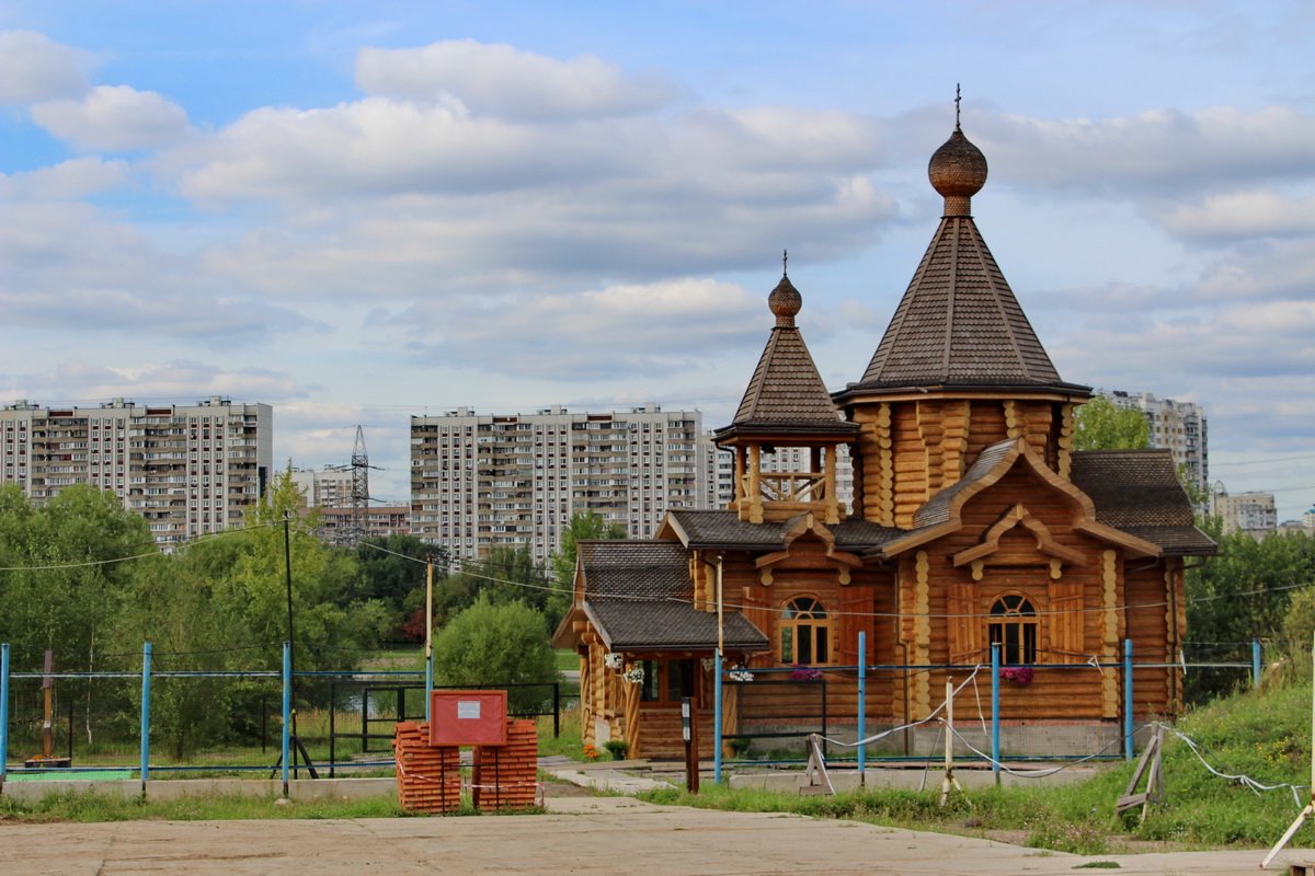 Церковь на Лисицына