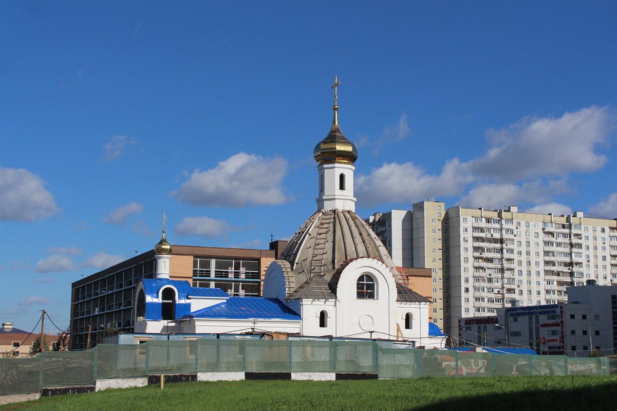 Часовня илии в отрадном. Храм Илии пророка Северном Бутово. Храм Северное Бутово. Церковь Илии пророка в Северном Бутове. Храм Ильи пророка в Южном Бутово.