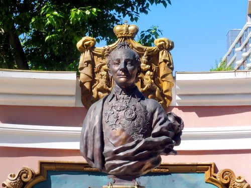 Памятник А.В.Суворову в Екатерининском парке в Москве