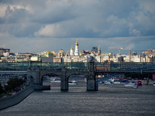 Кремль, освещенный солнцем