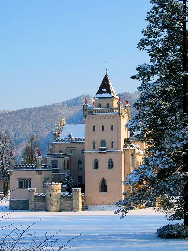 Замки сейчас. Замок Аниф Австрия. Австрия. Зальцбург. Замок Аниф.. Замок брейберг Австрия. Австрия замок Вельден.