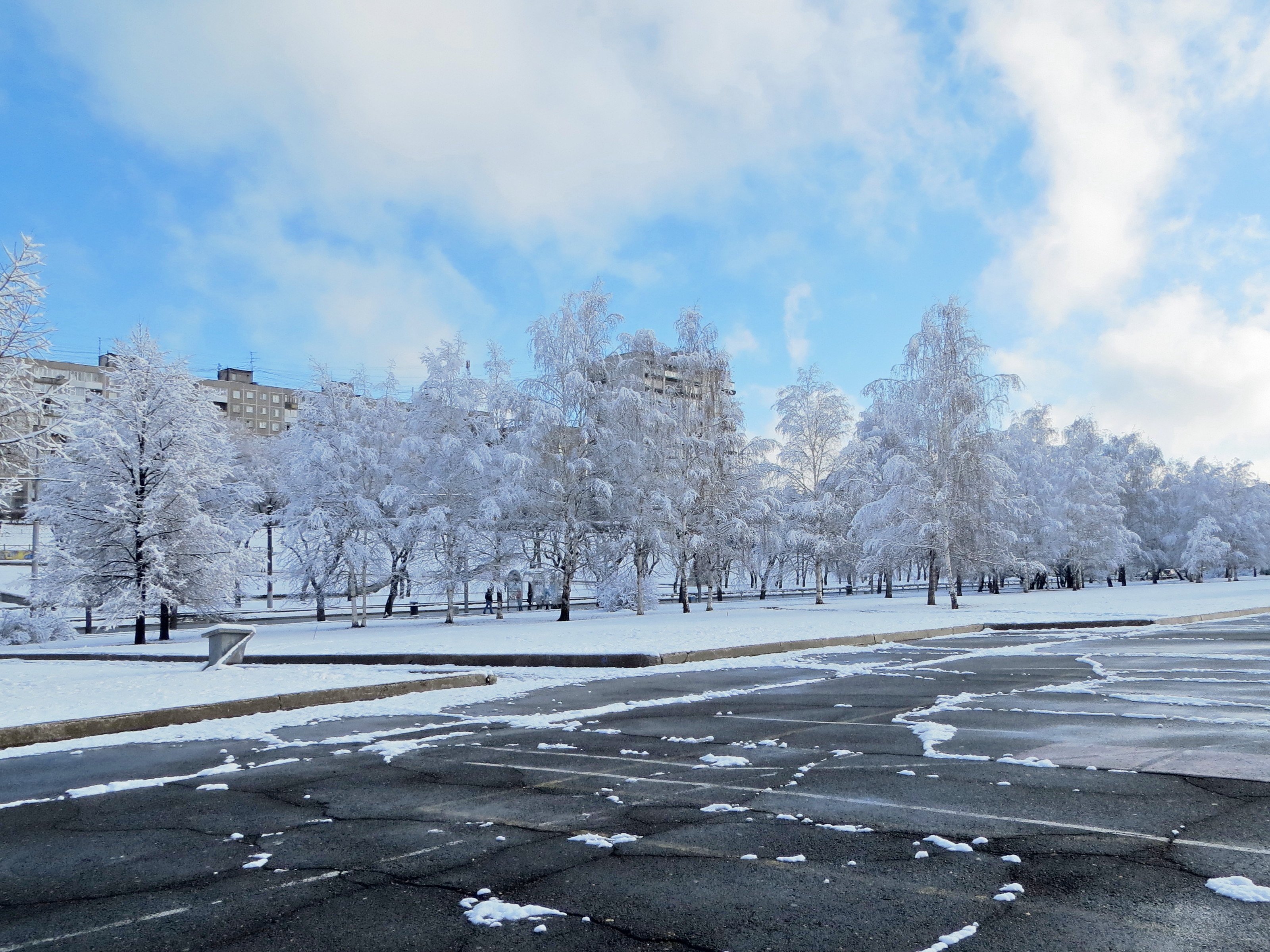 Снежная пермь. Снегопад в апреле.