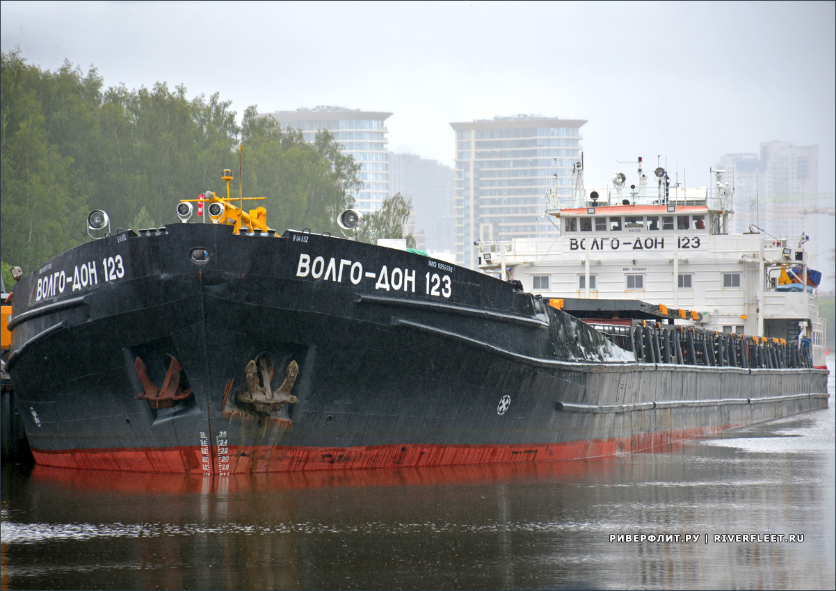 8638f12598.jpg