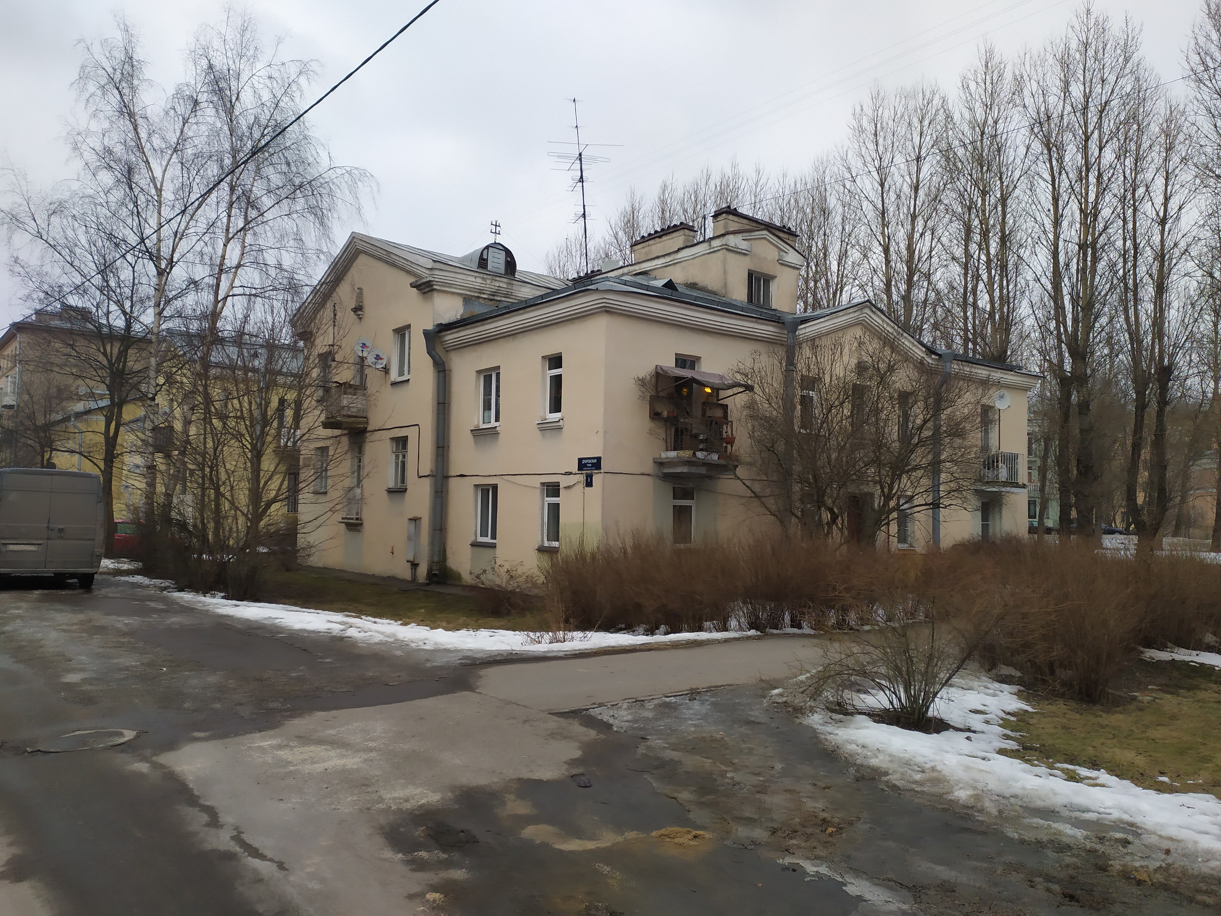 Дубровская ул. 8