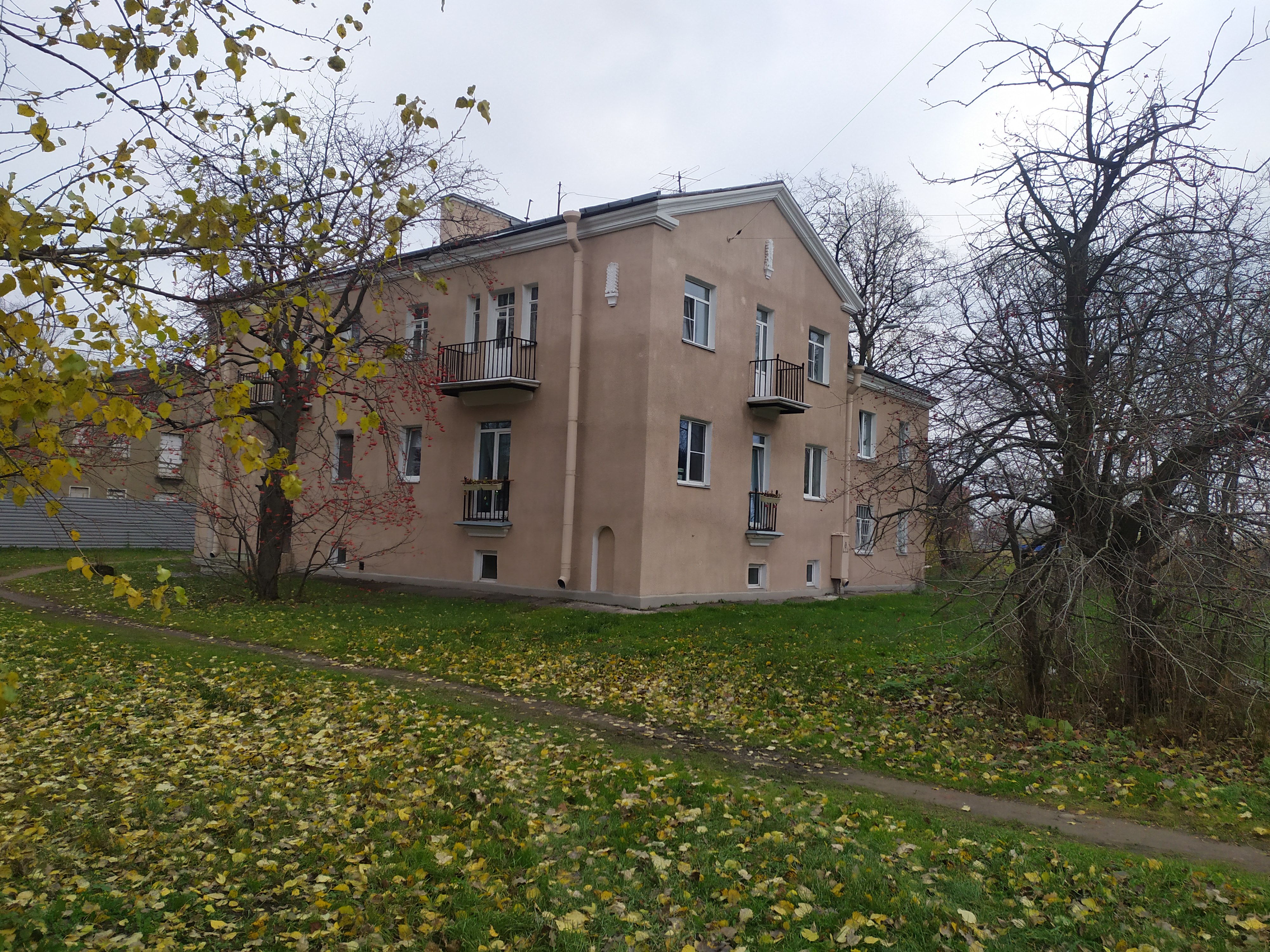 Задворная ул. 8