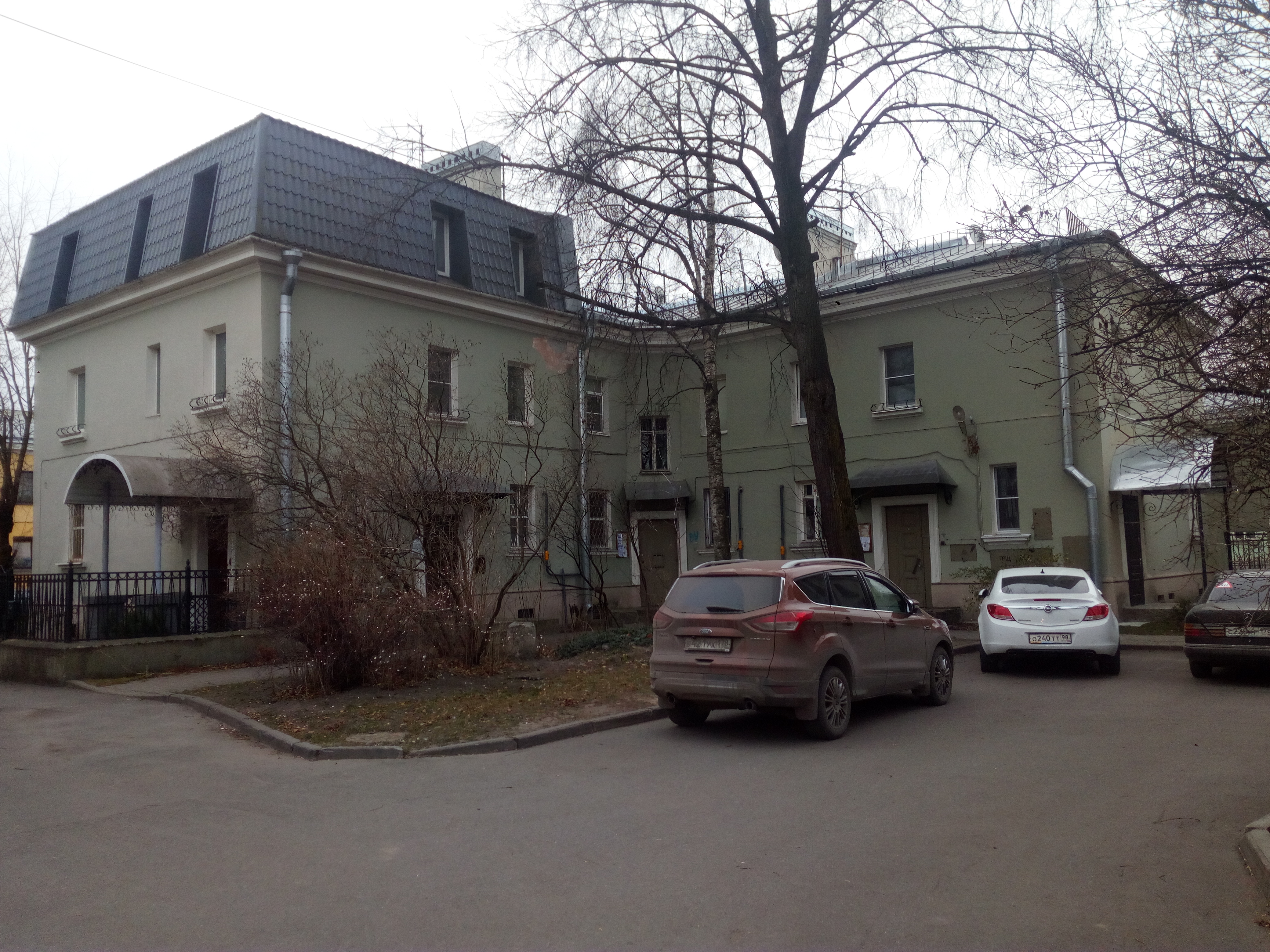 Дибуновская ул. 17/13