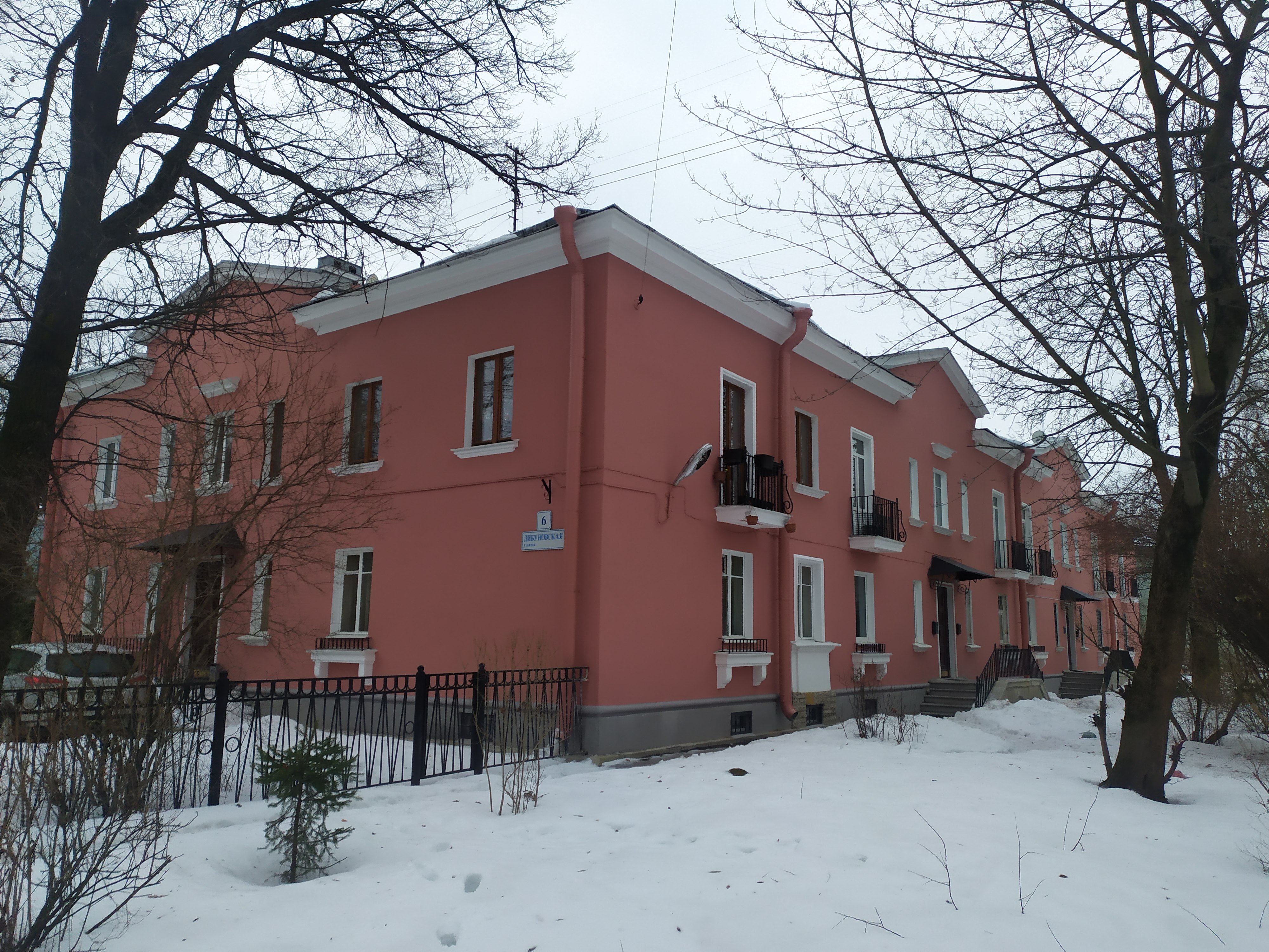 Дибуновская ул. 6