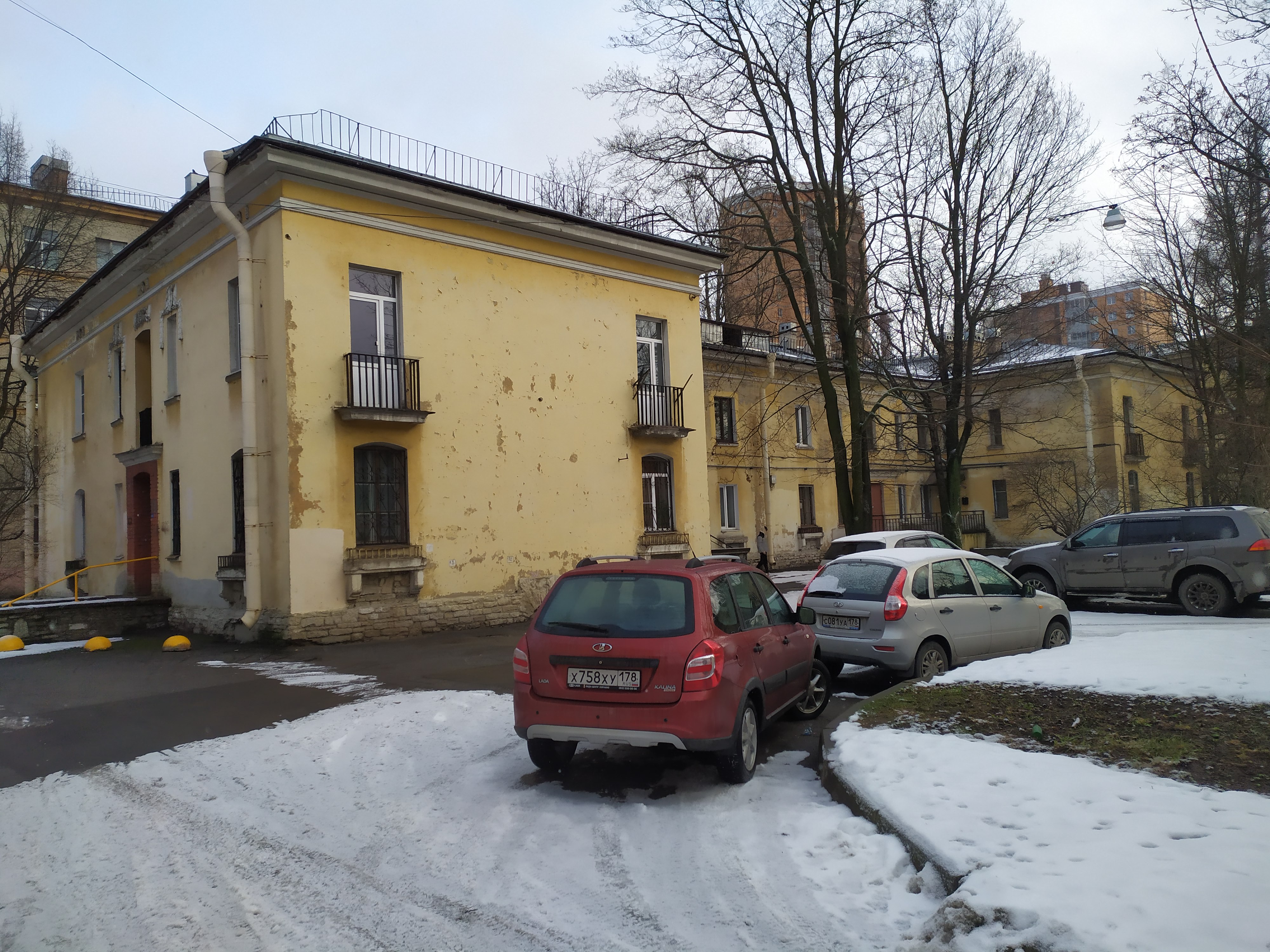 ул. Ткачей 19 ул. Ткачей 19