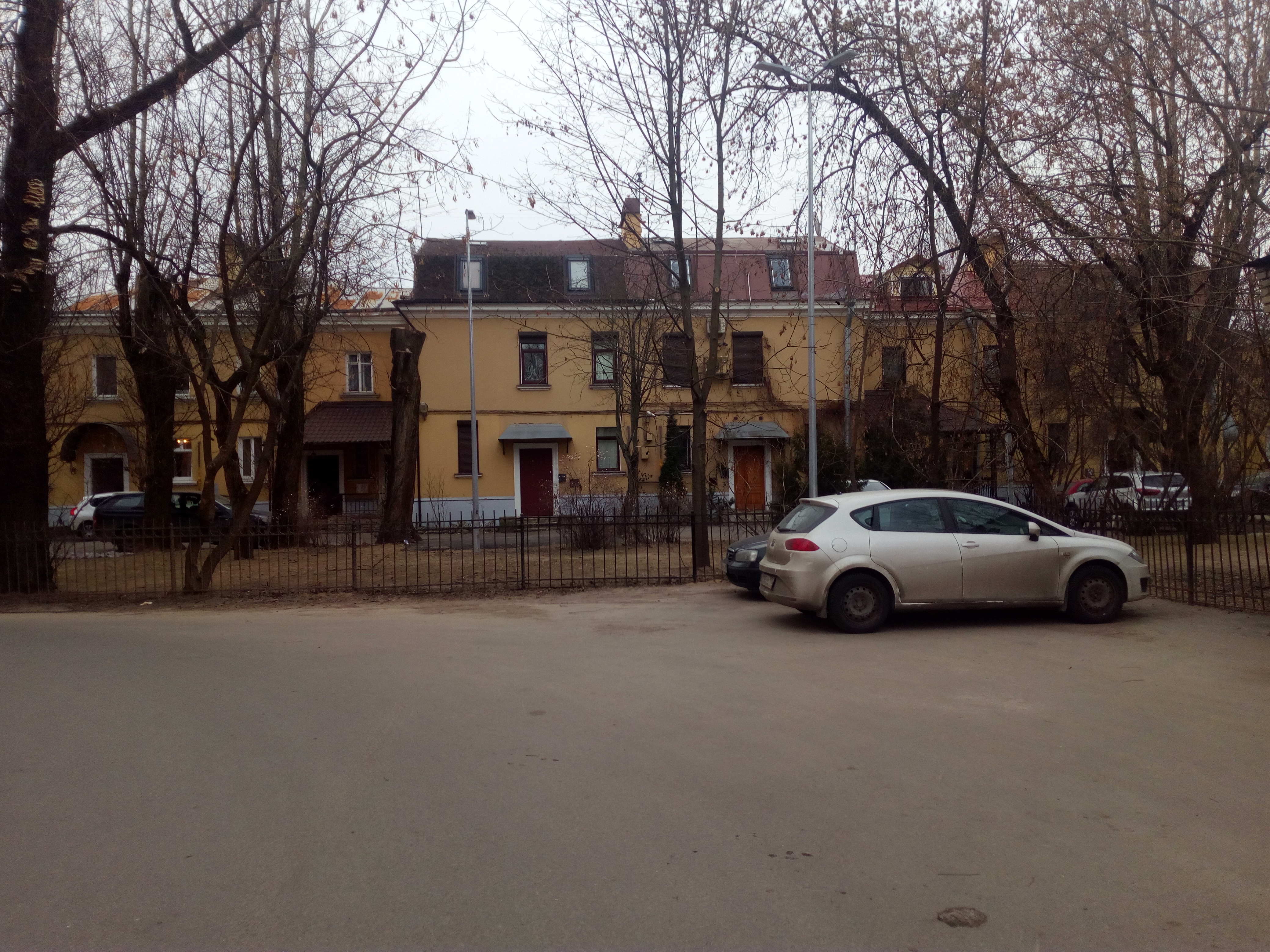 ул. Оскаленко 9
