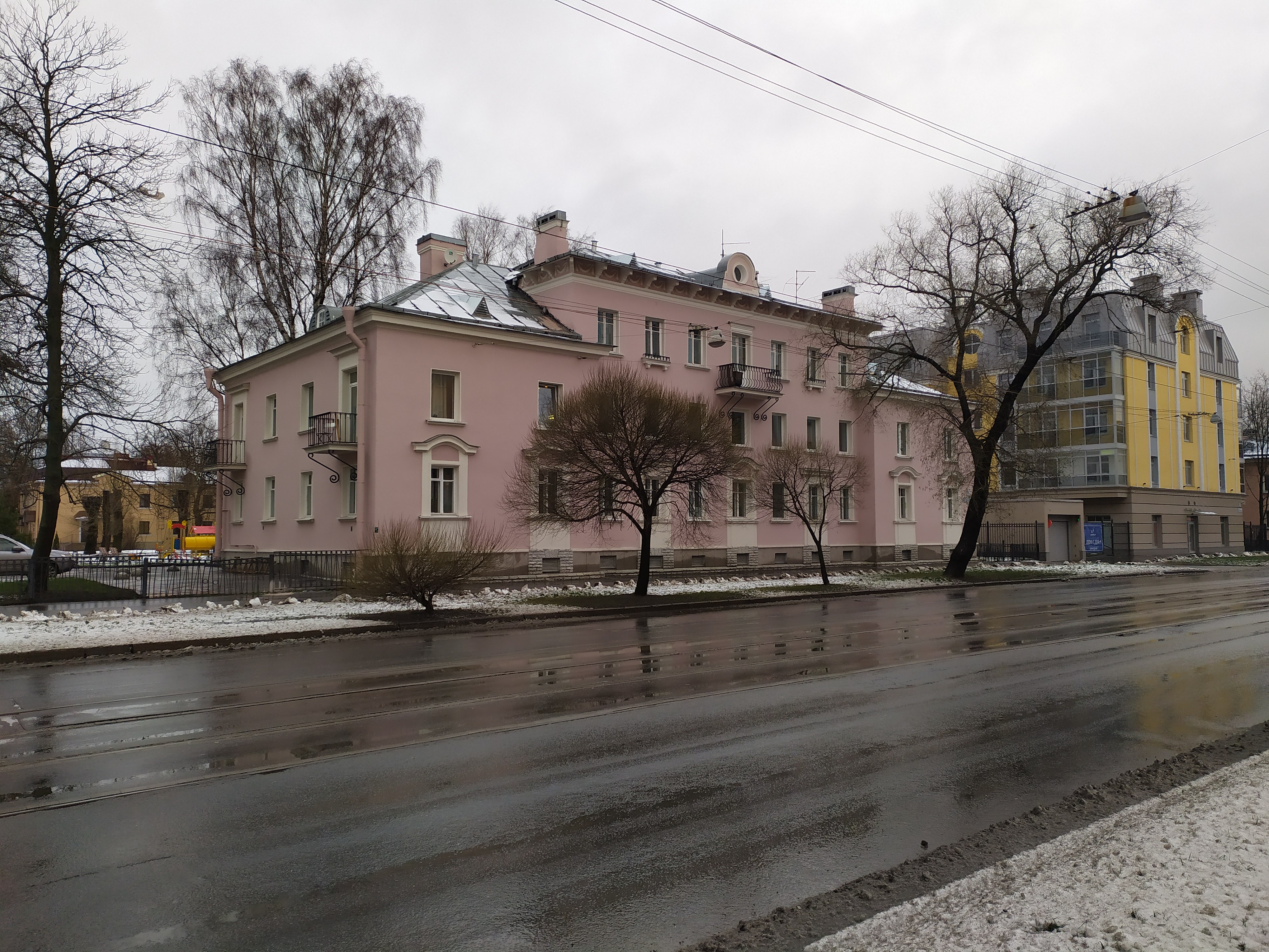 ул. Савушкина 45
