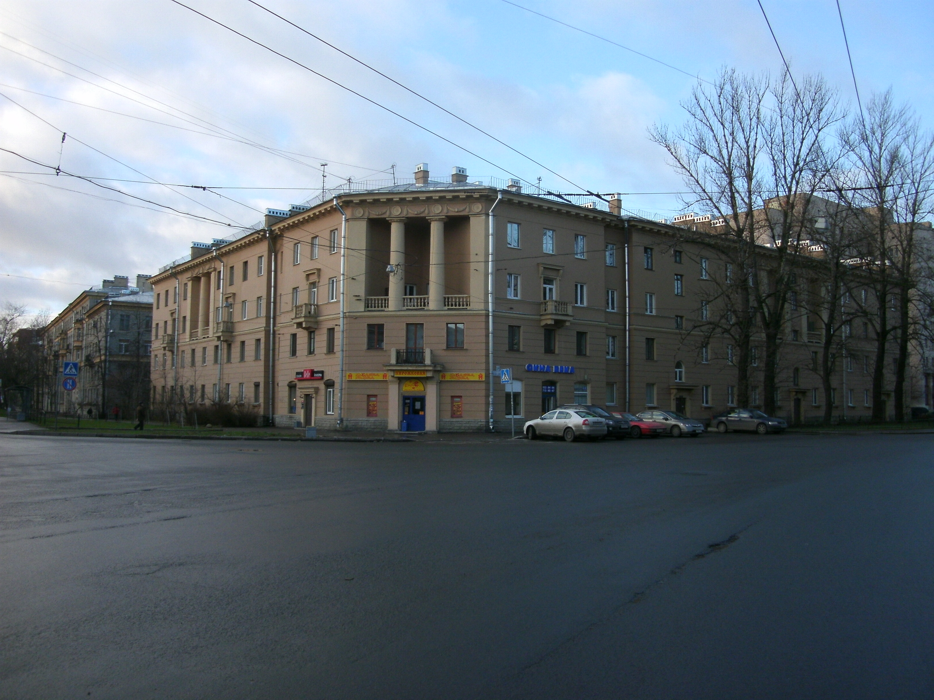 ул. Жака Дюкло 2/ул. Курчатова 8