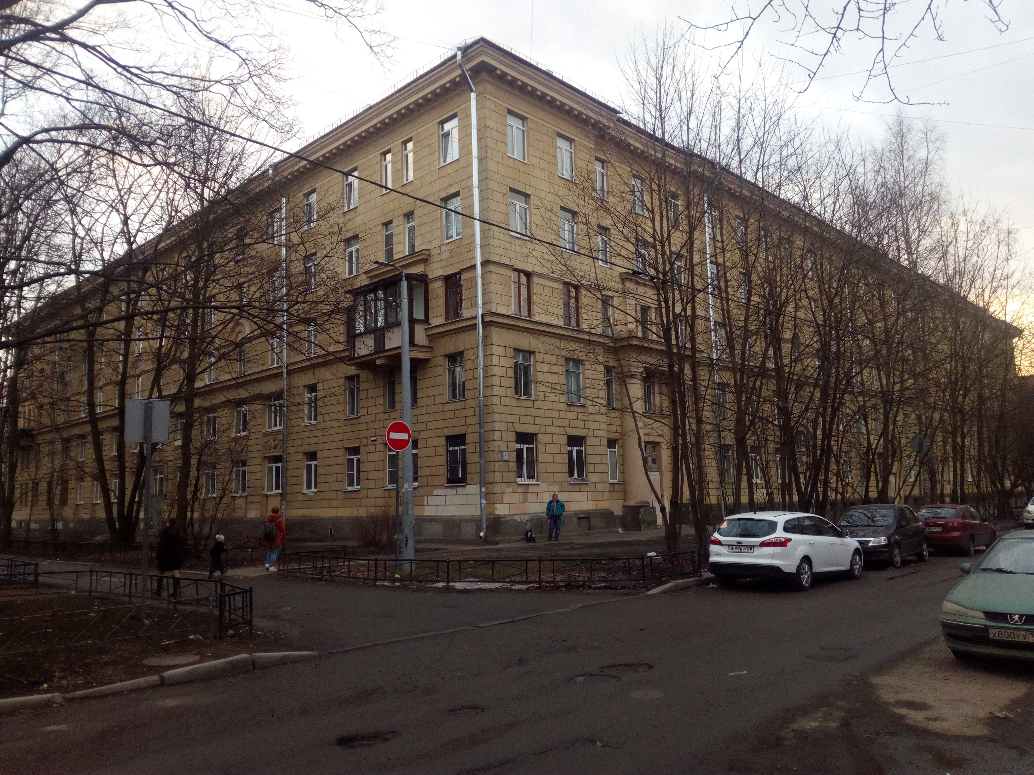 Гданьская ул. 3 Гданьская ул. 3