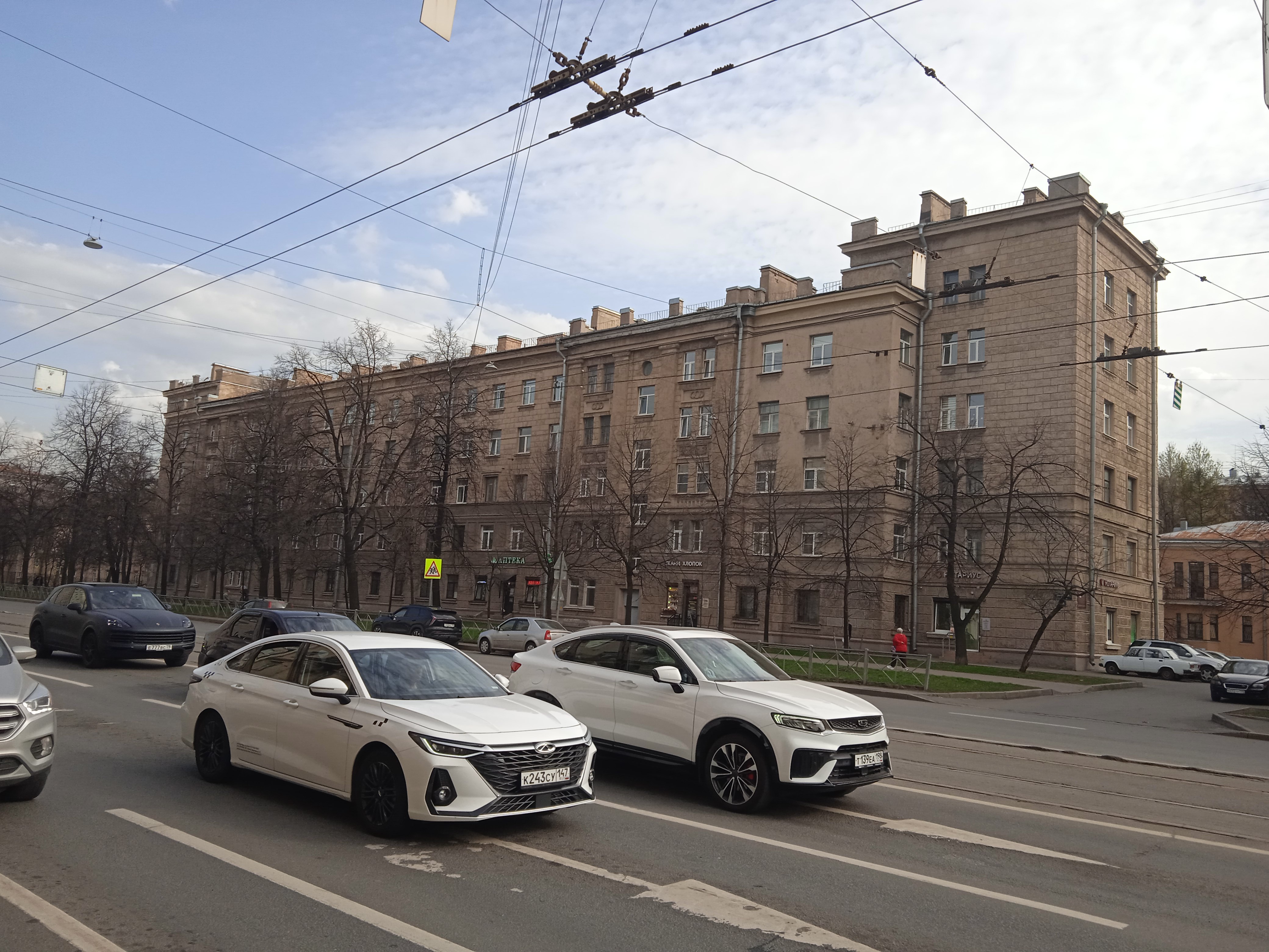 Благодатная ул. 43