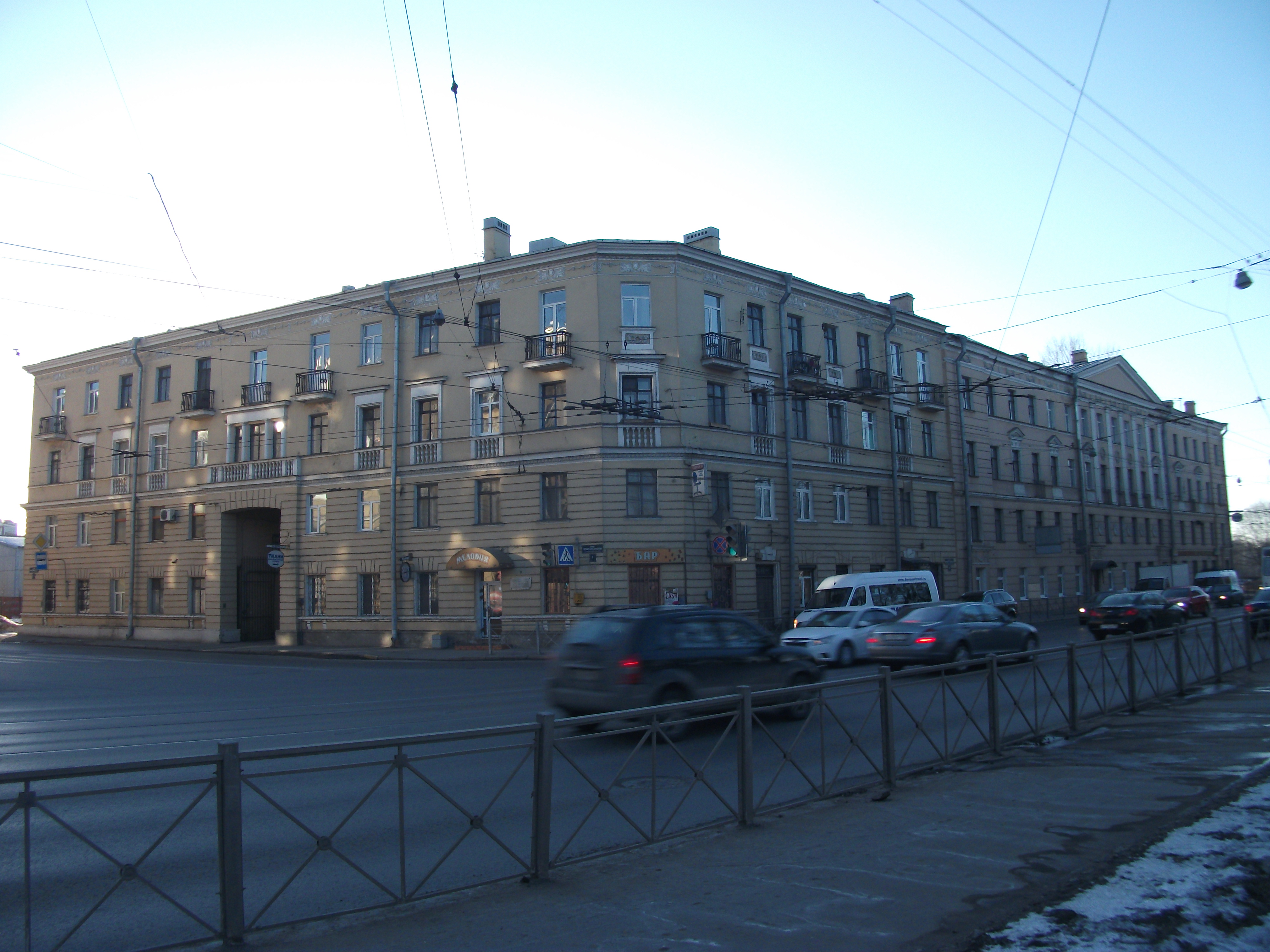пр. Обуховской Обороны 15/Профессора Качалова ул. 1