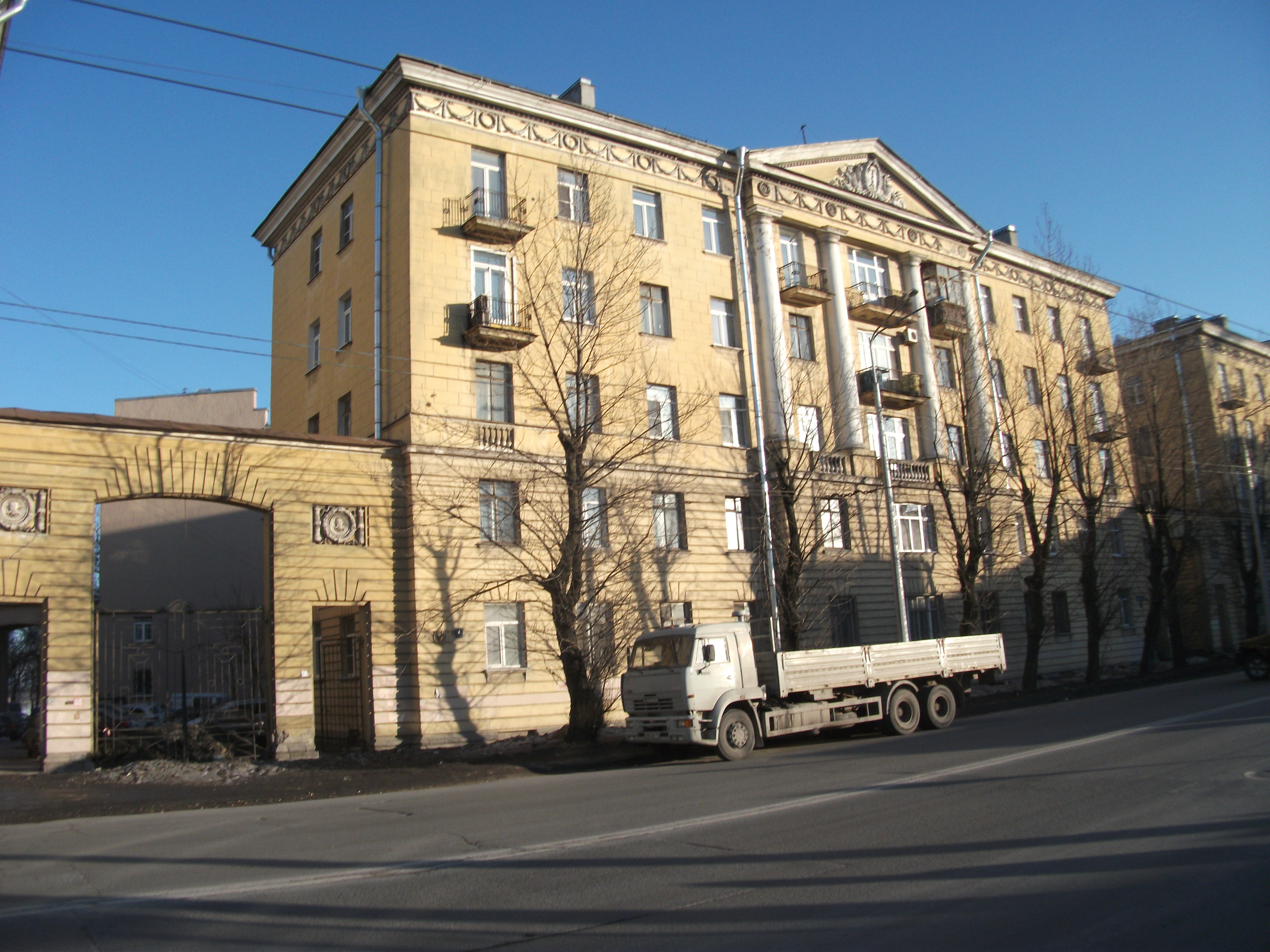 ул. Профессора Качалова 4