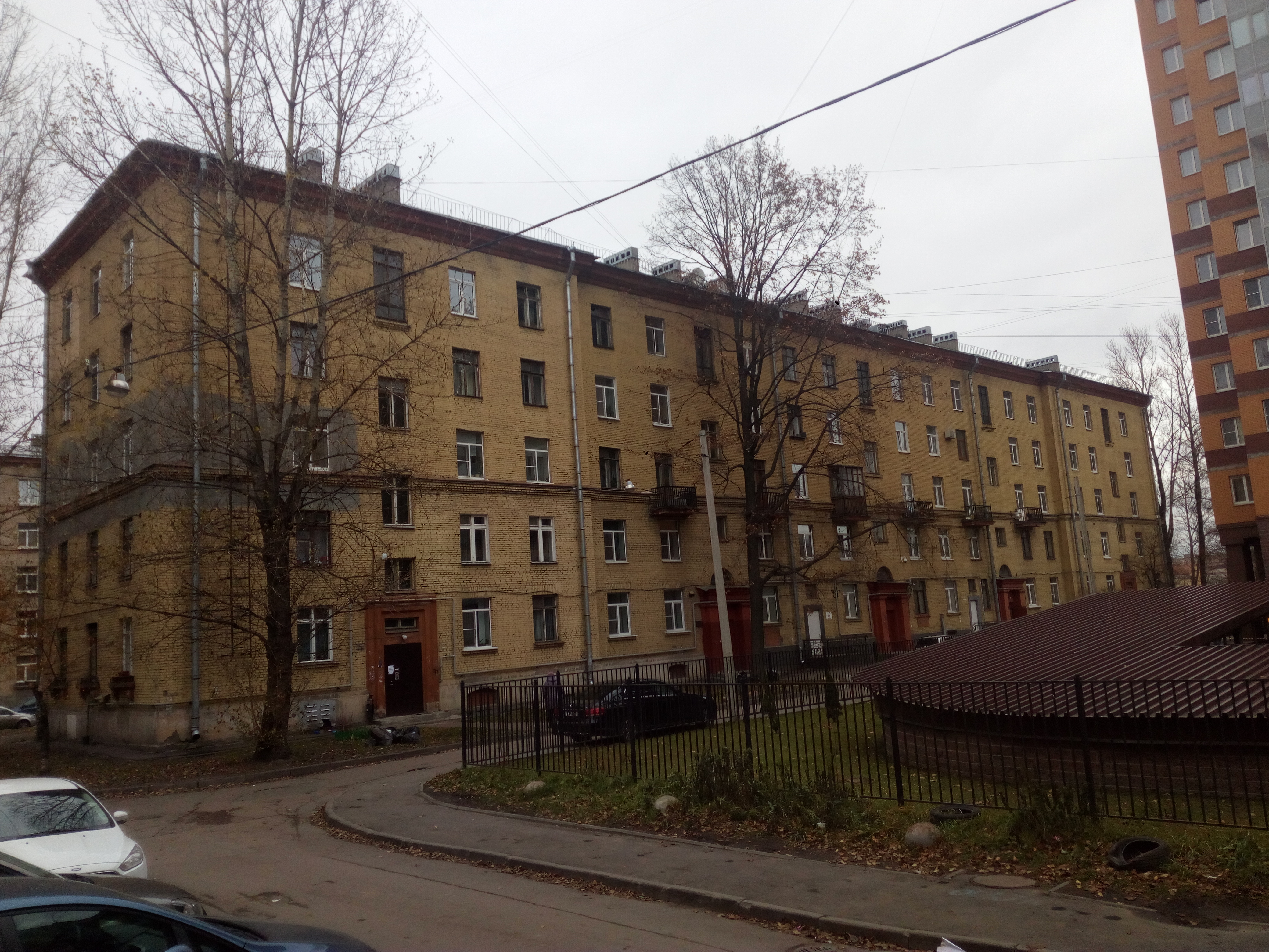 ул. Ткачей 76