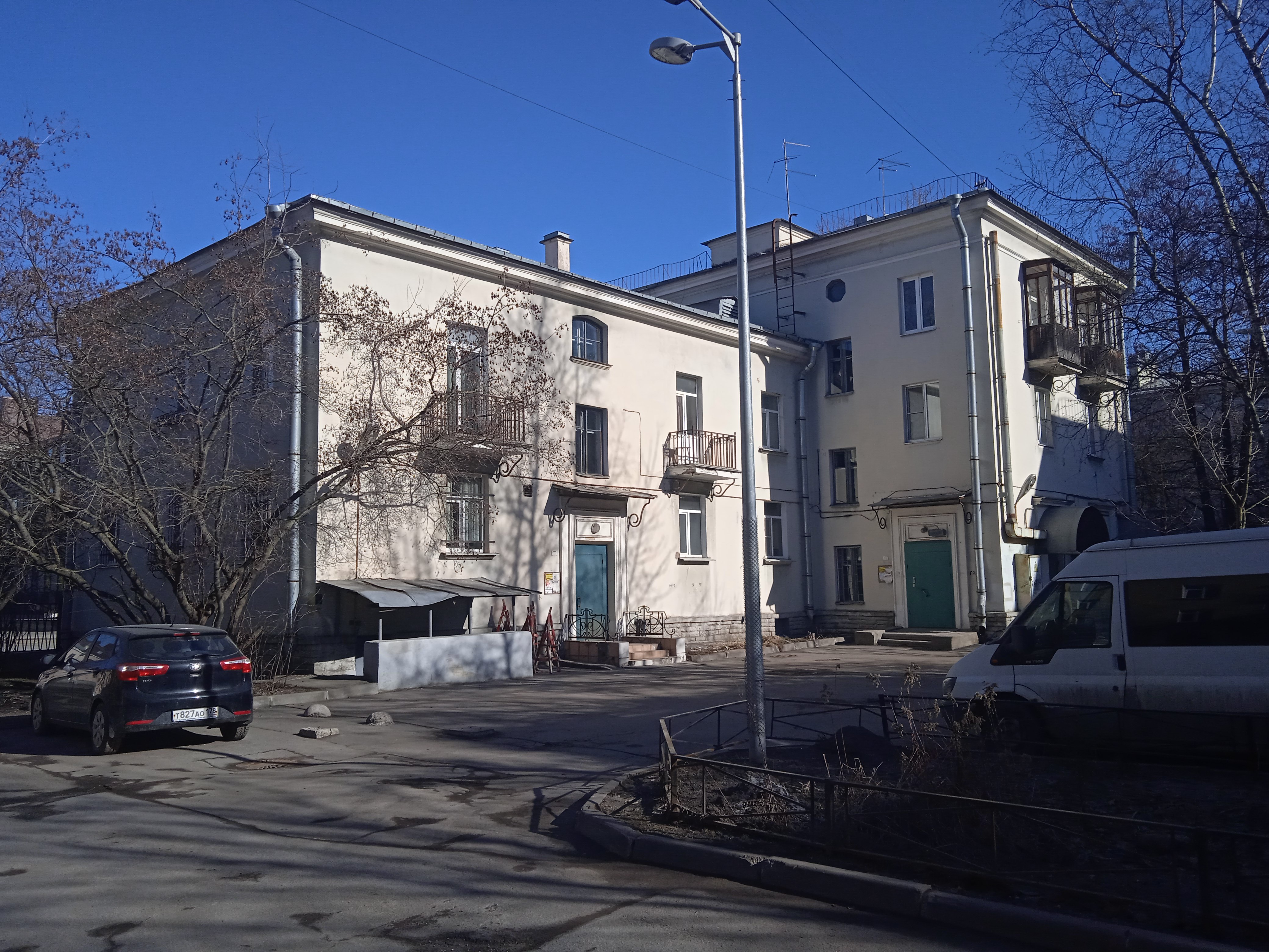 ул. Савушкина 72