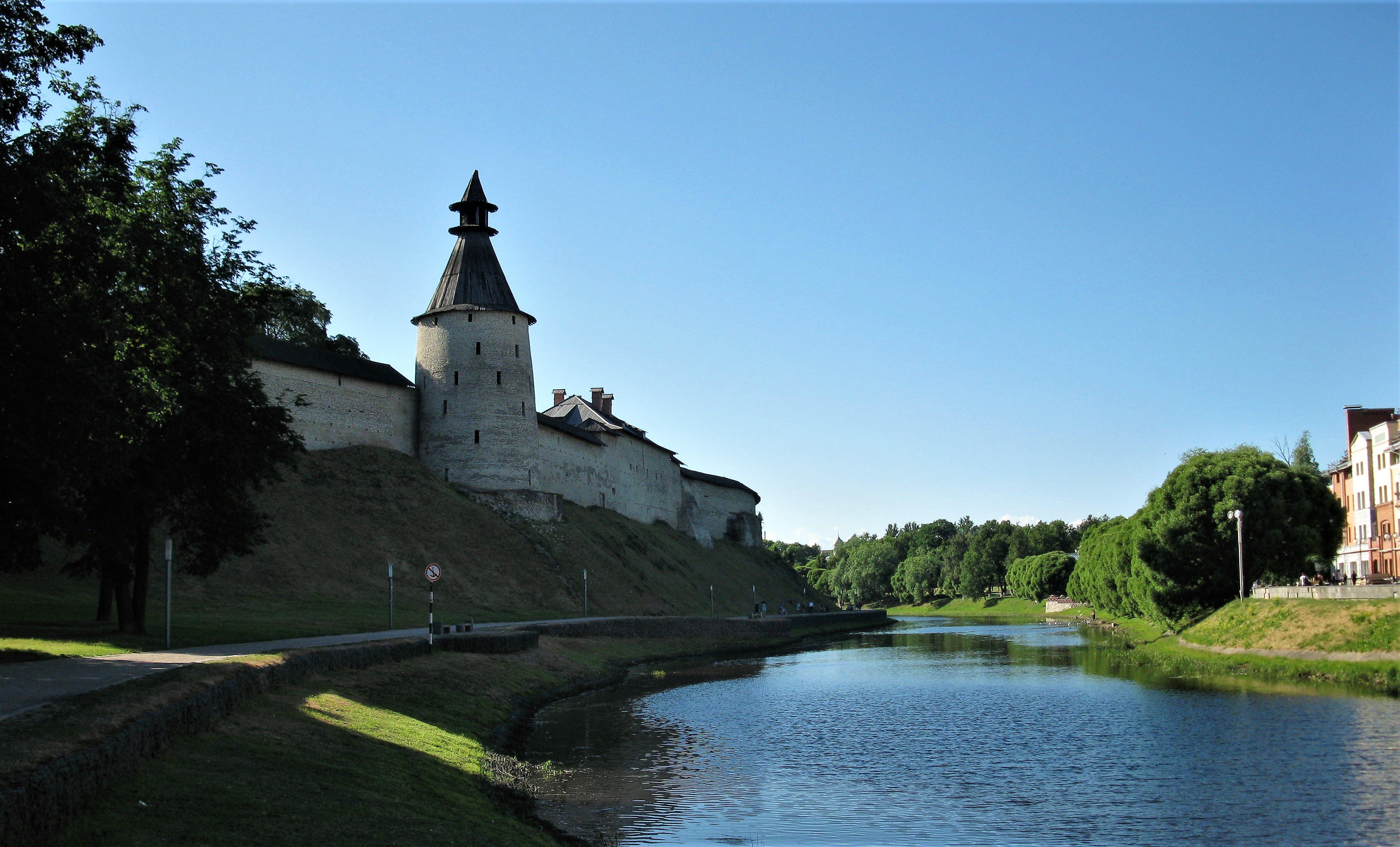 Псковская земля. Летопись Псковский Кремль.