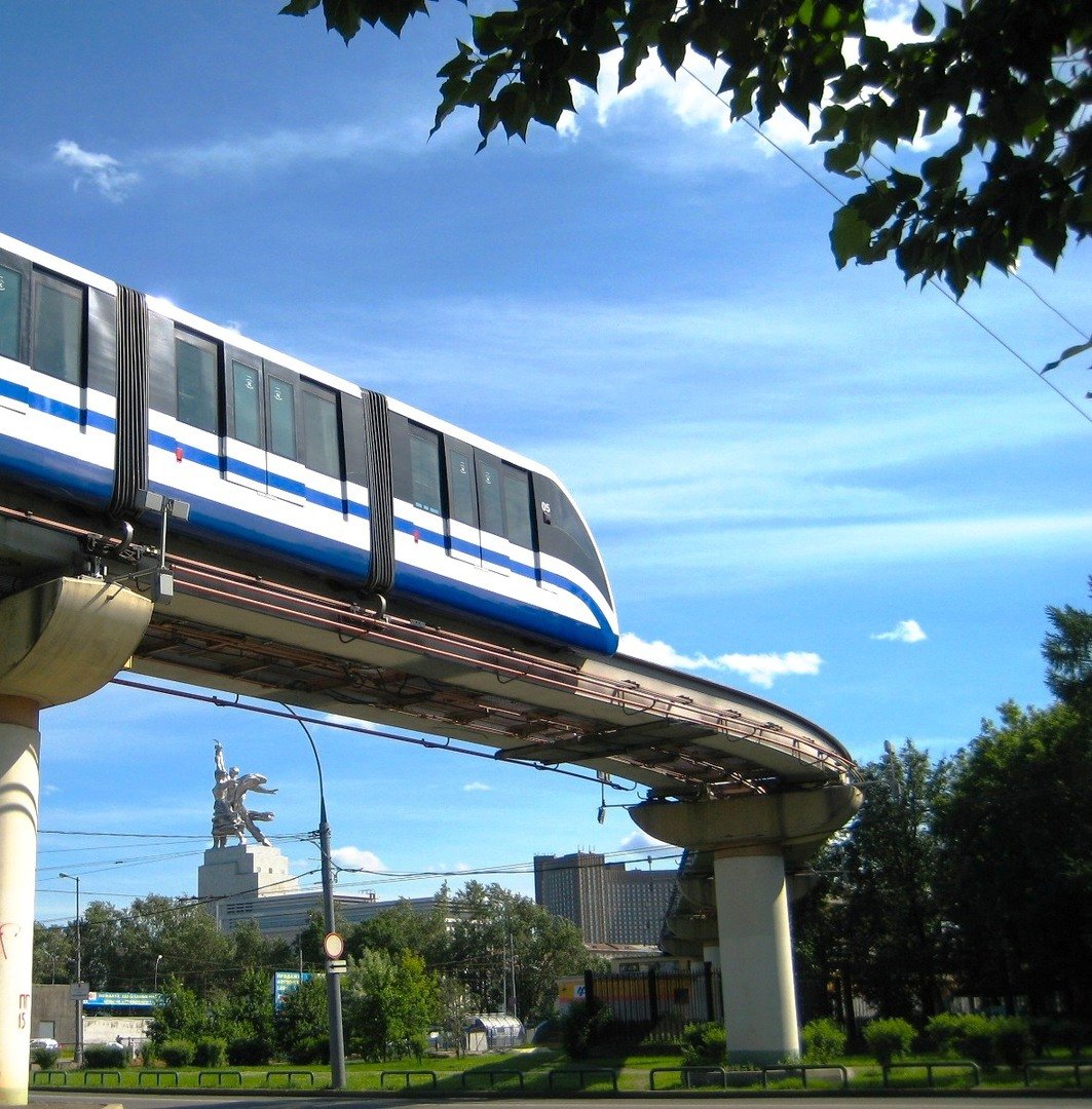 Монорельс москва. Московский монорельс. Монорельс ВДНХ. Московский монорельс 2004. ВДНХ монорельсовая дорога.