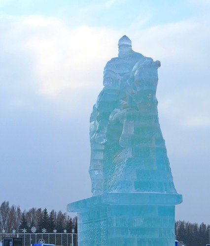 Илья Муромец. Ледяная скульптура.