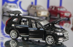 Volvo машинка металлическая Volvo машинка металлическая