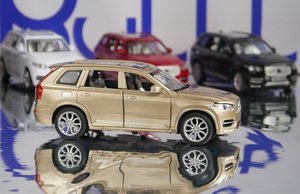 Volvo машинка металлическая Volvo машинка металлическая