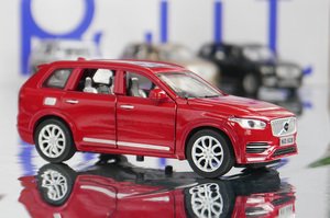 Volvo машинка металлическая Volvo машинка металлическая