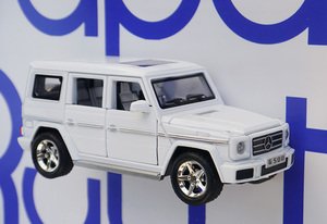 Mercedes G500 5.5 белый, открываются двери капот багажник, 1/32 Mercedes G500 5.5 белый, открываются двери капот багажник, 1/32