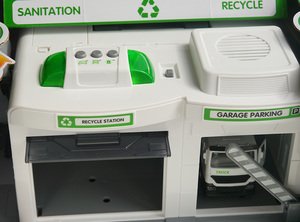 Игрушечные парковки и гаражи в магазине PapaRulit Игрушечные парковки и гаражи в магазине PapaRulit