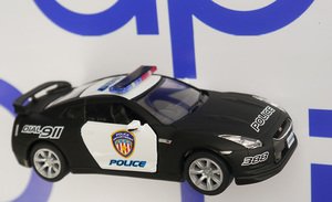 Новинка Кинсмарт - машинка Nissan GT-R R35 Новинка Кинсмарт - машинка Nissan GT-R R35