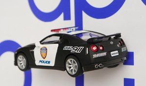 Новинка Кинсмарт - машинка Nissan GT-R R35 Новинка Кинсмарт - машинка Nissan GT-R R35