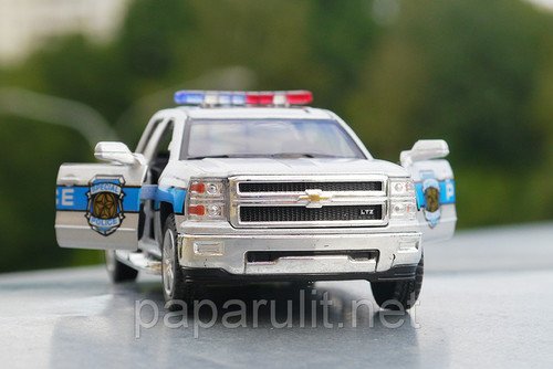 Kinsmart Chevrolet Silverado Police Kinsmart Chevrolet Silverado Police