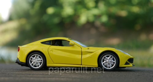 Ferrari F12 Ferrari F12