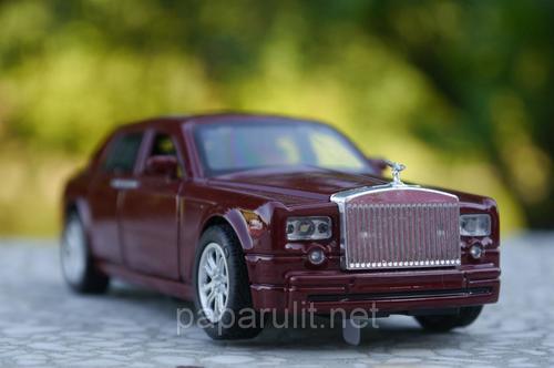Машинка Rolls-Royce Машинка Rolls-Royce