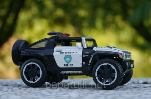 Машинка WB 1:32 Hummer полиция Машинка WB 1:32 Hummer полиция