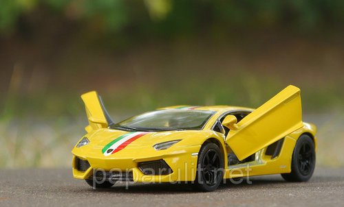 Kinsmart Lamborghini Aventador Kinsmart Lamborghini Aventador