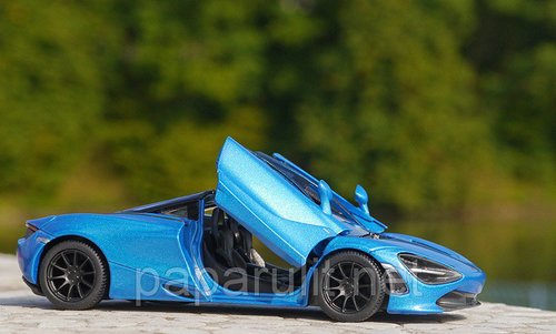 Kinsmart McLaren 720S Kinsmart McLaren 720S