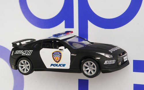 Новинка Кинсмарт - машинка Nissan GT-R R35 Новинка Кинсмарт - машинка Nissan GT-R R35