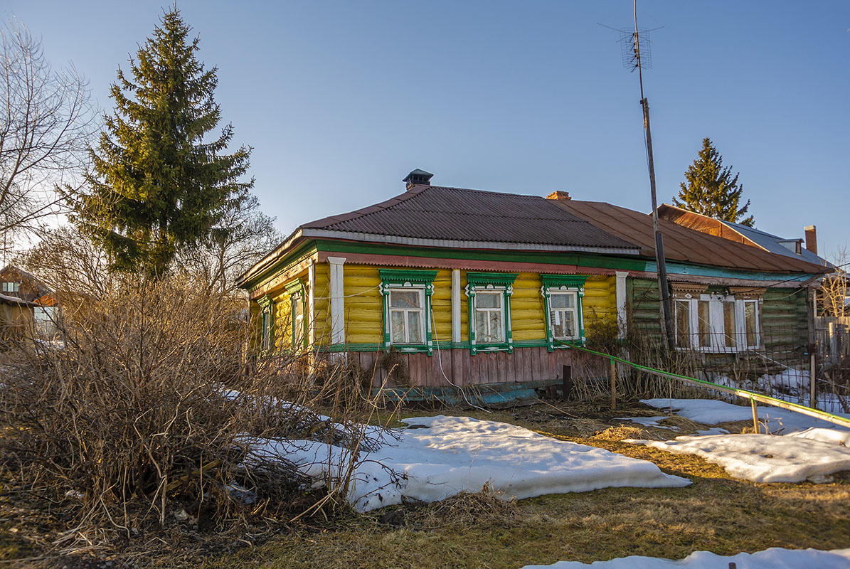 Поселок пришел. Деревня весной. Весна в деревне фото. Деревня в России весной. Весна в селе фото.