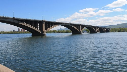 Мост через Енисей